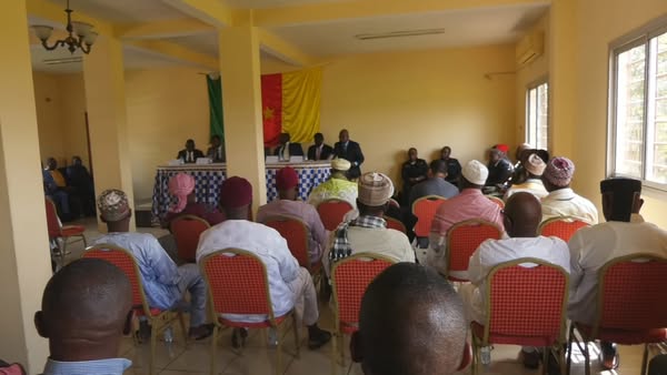 Le Système contre le Peuple