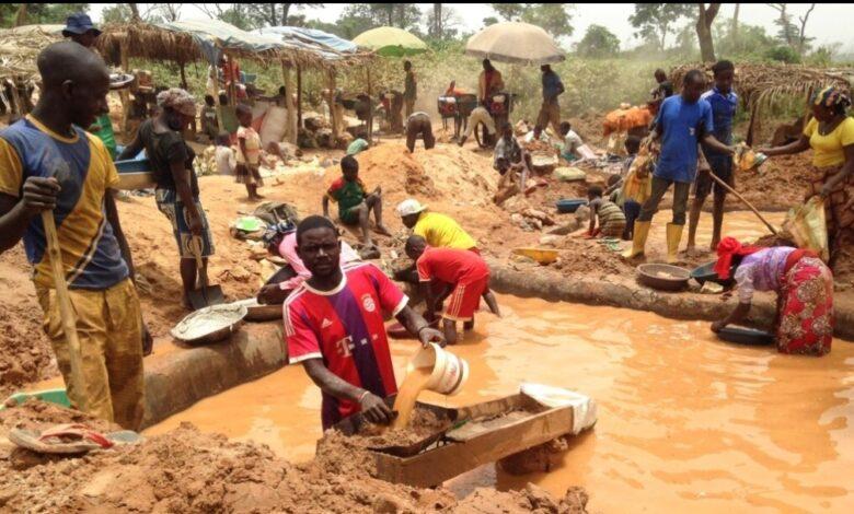 Or, foi et contradictions